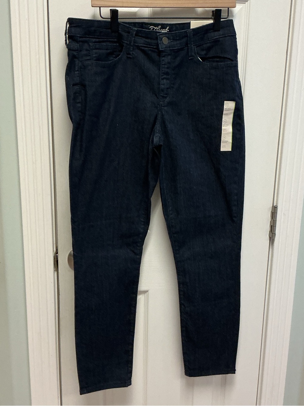 Universal Thread SZ 12 Mid-rise Skinny Dark Wash 31 Waist Regular NWT